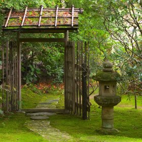 Some Japanese tea cermonies use traditional garden houses for the services.