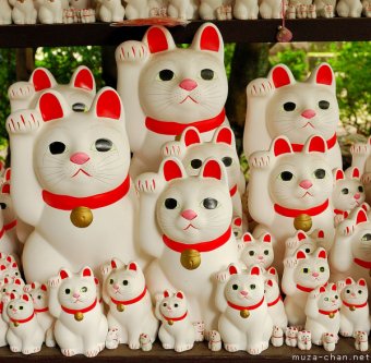 Top souvenirs from Japan - Maneki neko